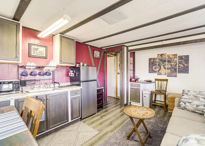 Holiday home 6 Mi To Old Town, Panoramic Views: Gem!