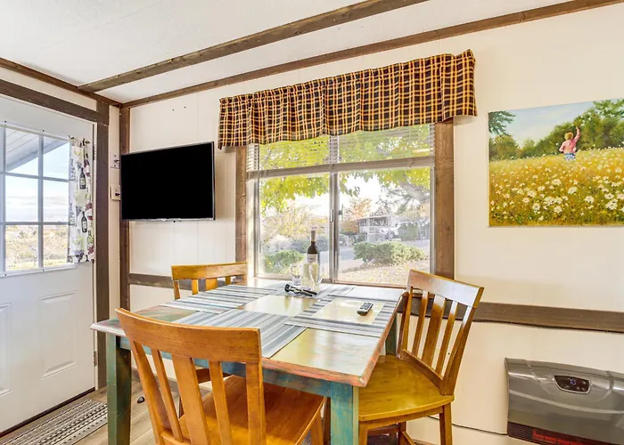 Holiday home 6 Mi To Old Town, Panoramic Views: Gem!